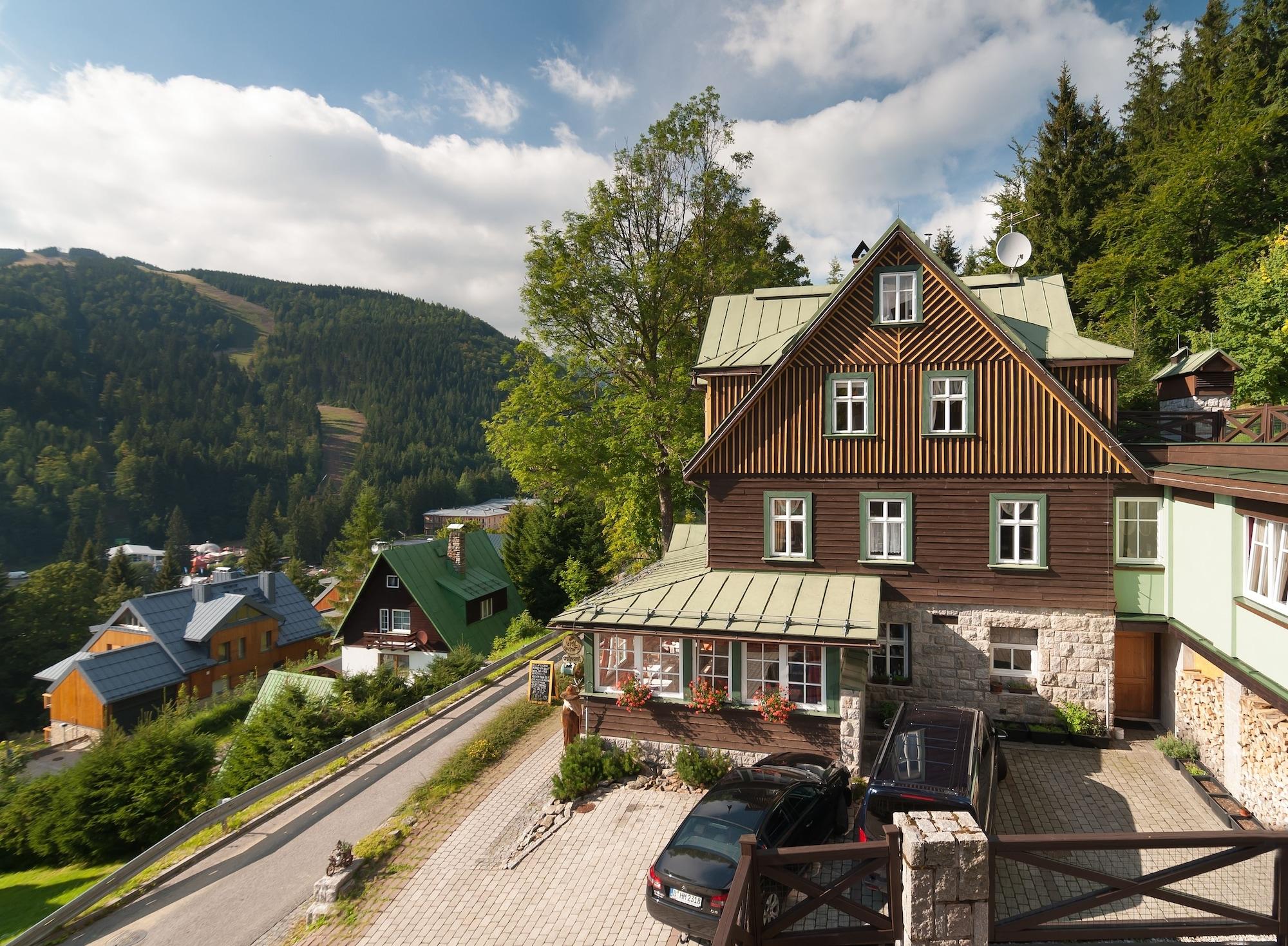 Hotel Pod Jasany Špindlerŭv Mlýn Buitenkant foto